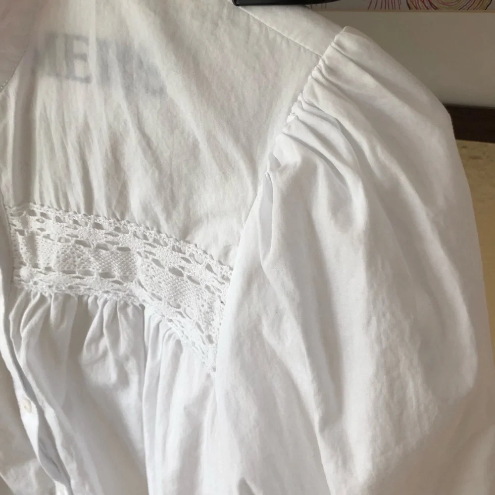 Zara Cotton Crop Puff Sleeve Blouse XS White Lace Button Front Romantic